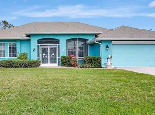 555 Rotonda Cir, Rotonda West, FL 33947