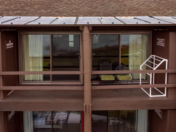 9201 Breezy Point Dr APT 209, Pequot Lakes, MN 56472