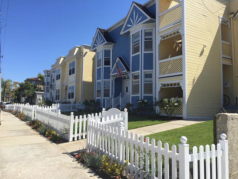 1st image of 102 Monterey Blvd