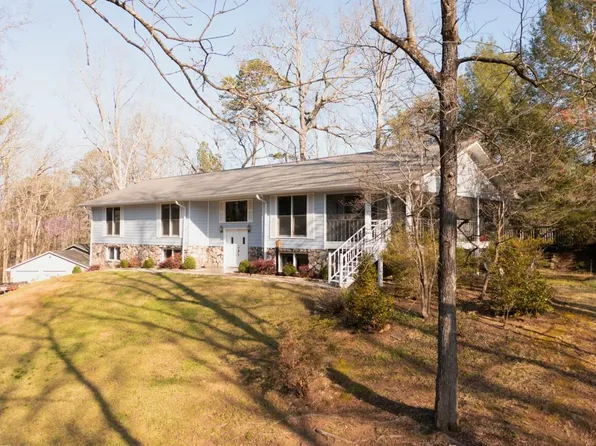326 Terry Ln, Tunnel Hill, GA 30755