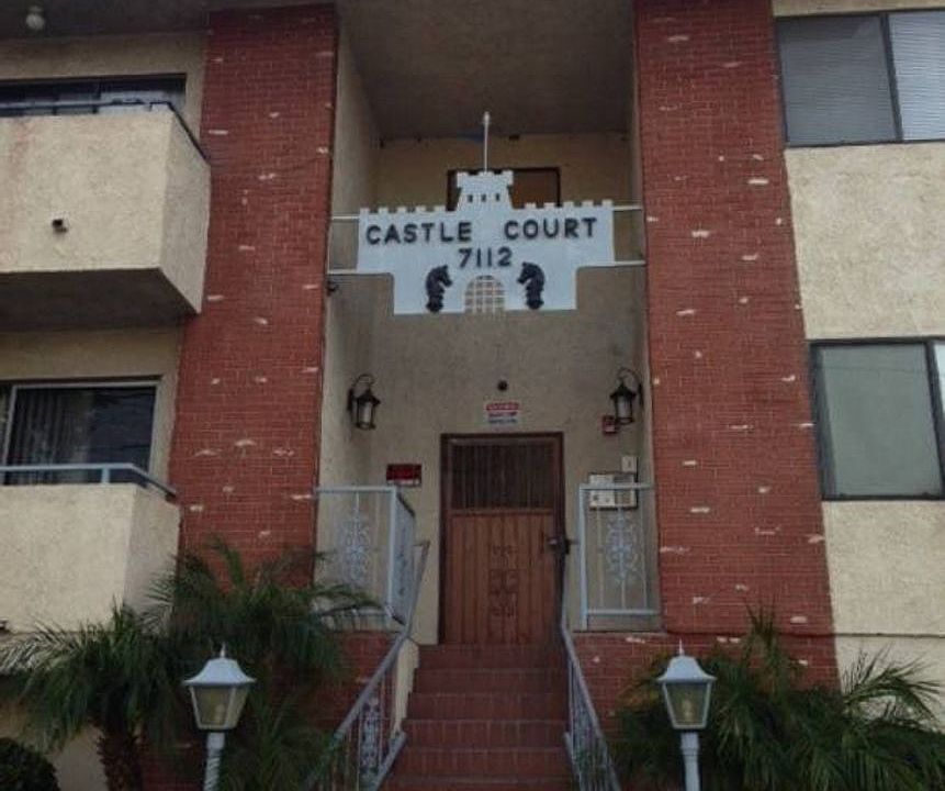1st image of 7112 Woodman Ave #207
