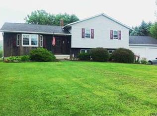 6 Stott Dr, Ravena, NY 12143