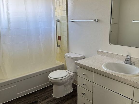 4th image of 25248 Taylor St APT D