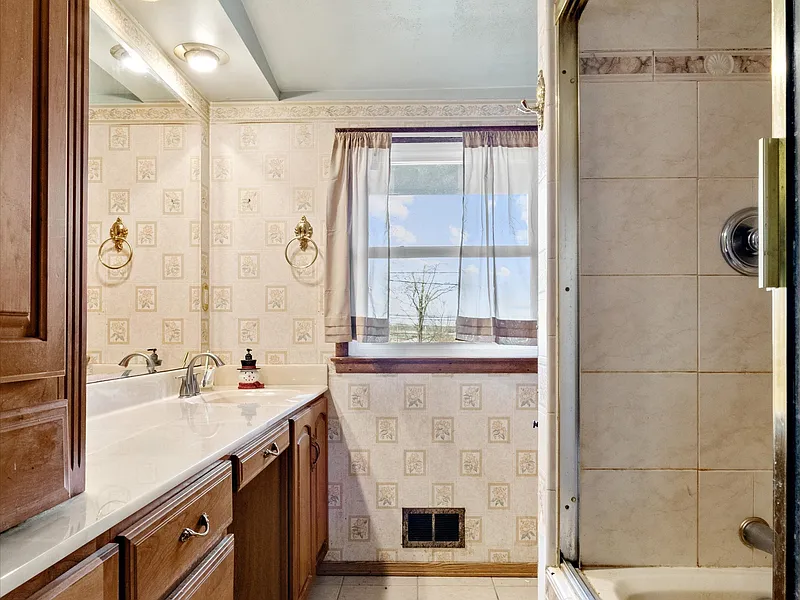 Thumbnail 16