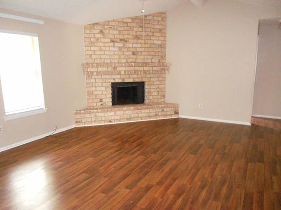 2nd image of 4017 Wagner Lee Dr