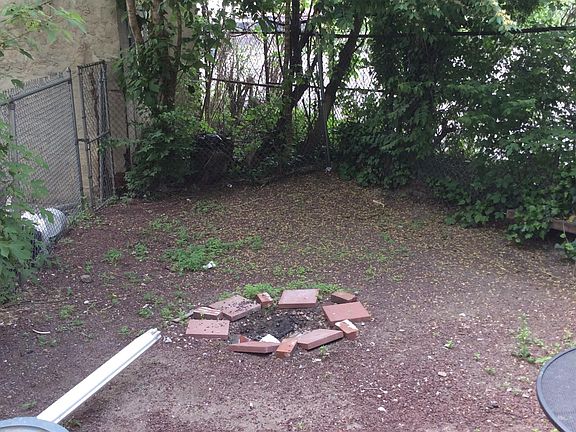 5th image of 2553 Grays Ferry Ave