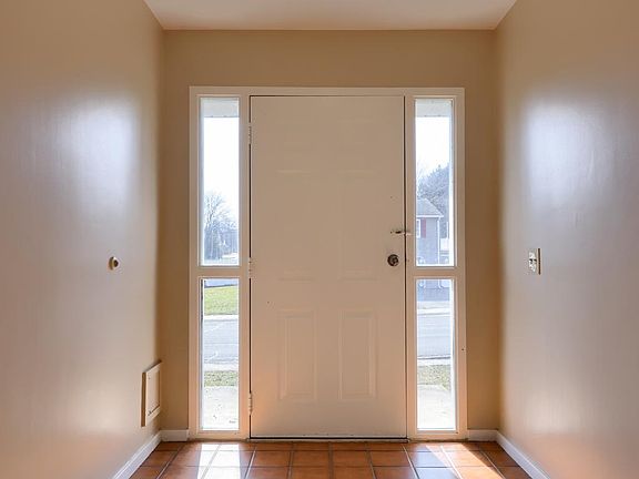 2nd image of 500 Cherry St