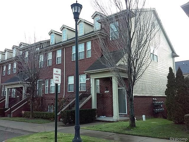 1st image of 15629 Stone Crossing Dr #1