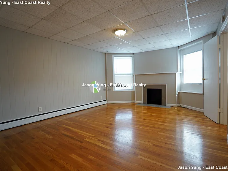 1055 Beacon St #6 — Photo 4