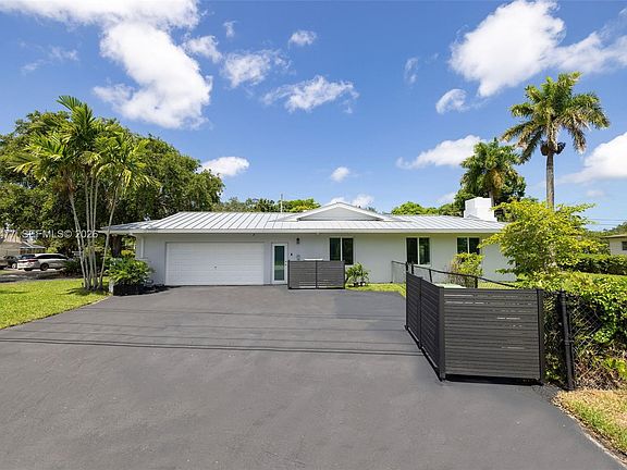 2nd image of 7980 SW 108th St