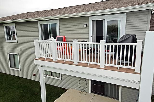 1st image of 423 N Thornwood Dr