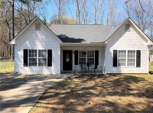 133 Whispering Pine Ln, White, GA 30184