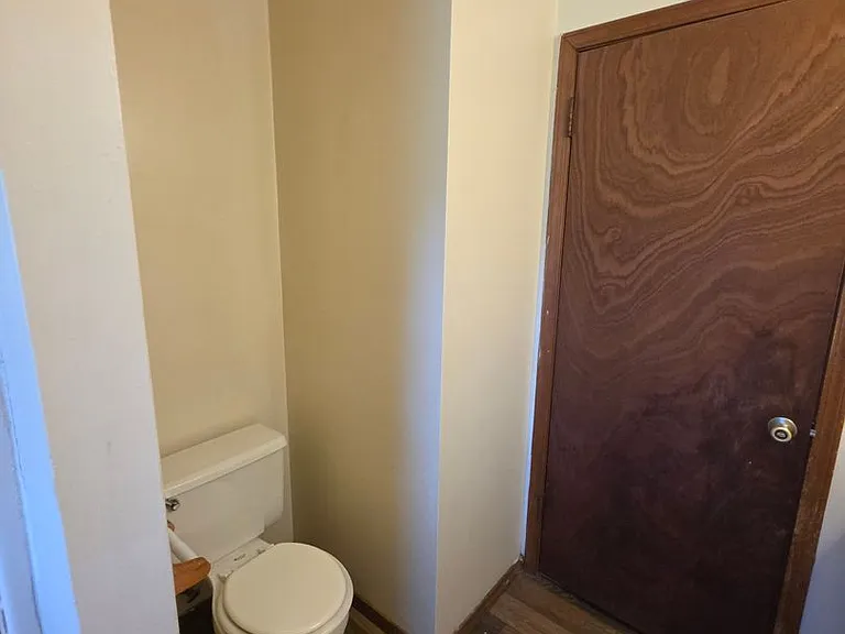 1208 S Frankfort Ave #A — Photo 10