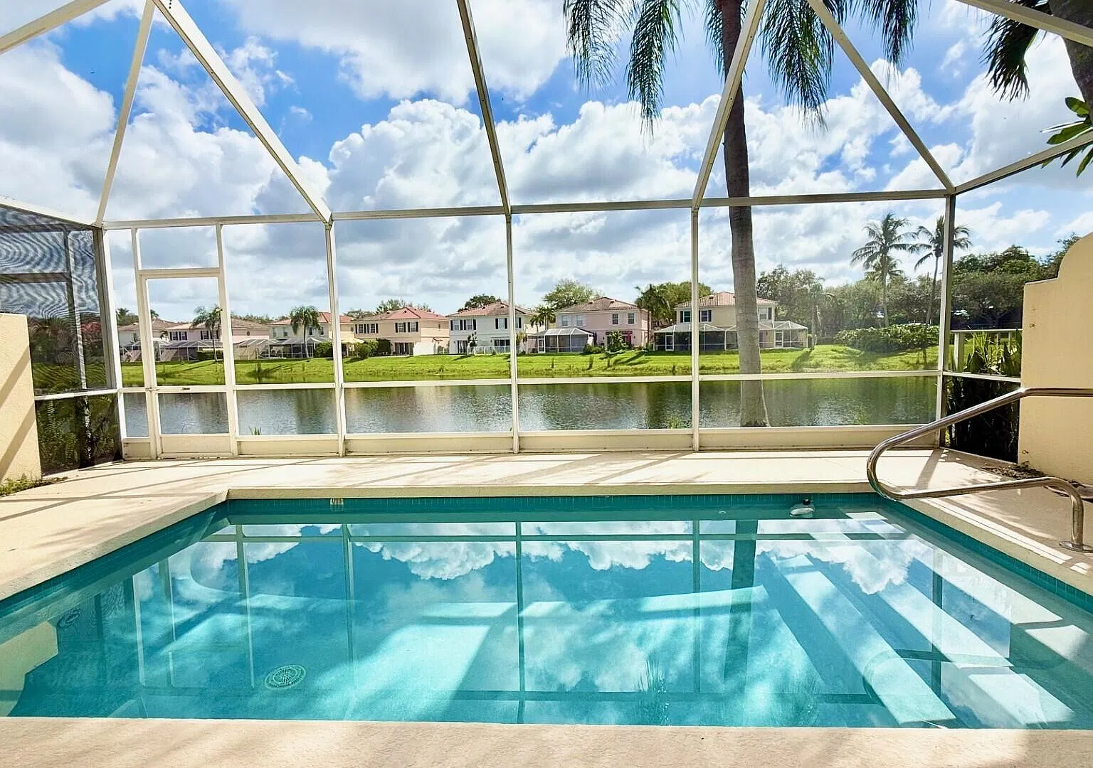 3 bed, 2.5 bath, 1500 sqft, $3,000 — Photo 1