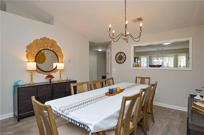 4410 Single Tree Ln — Photo 9