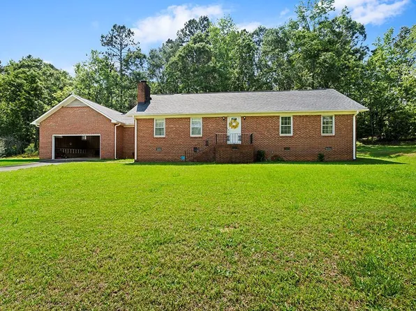 121 Empire Cir, Greenwood, SC 29646