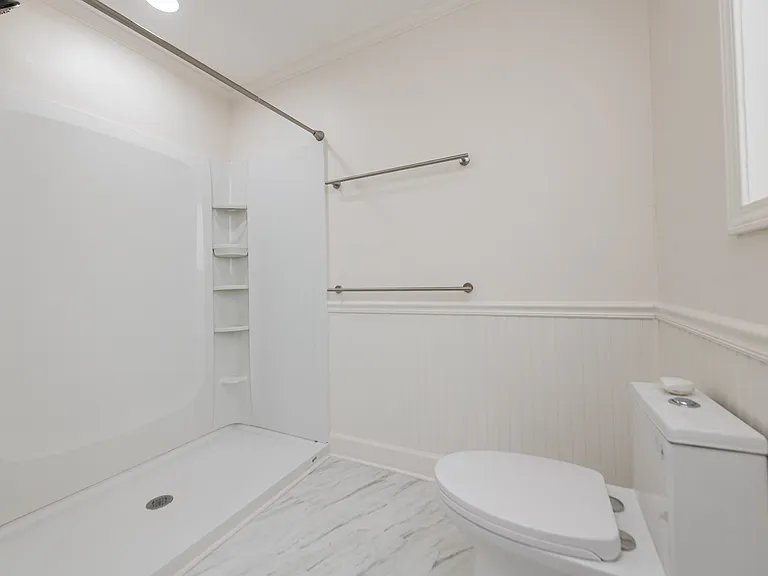 225 Autumn Trace Ct — Photo 15