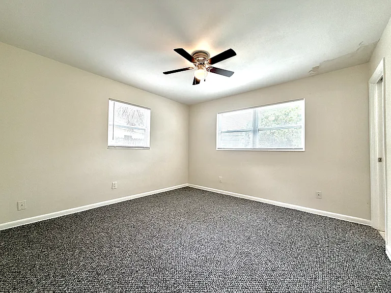 208 Plumosa Dr — Photo 8