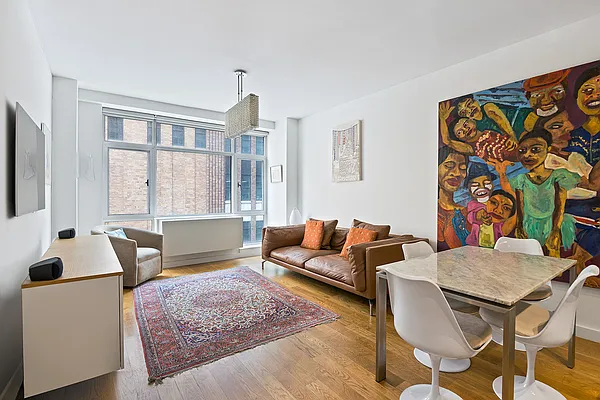 Sold by Compass | media 1