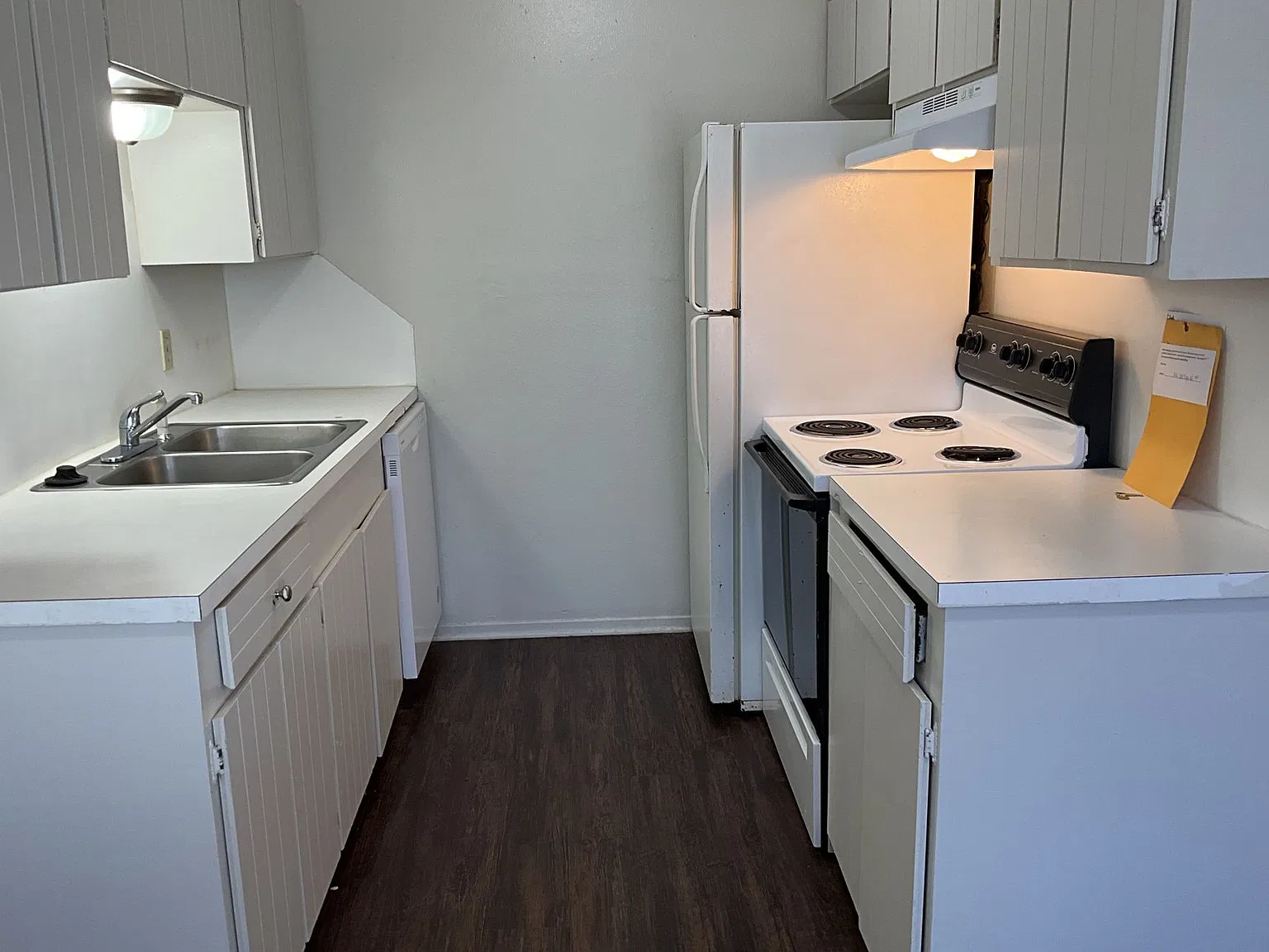 2 bed, 900 sqft, $895 — Photo 3