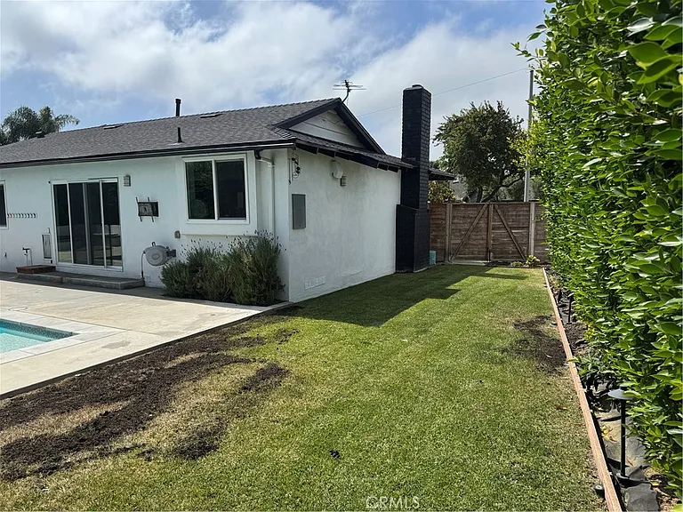 2831 Francis Ln — Photo 19