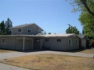 2nd image of 4820 Foster Way