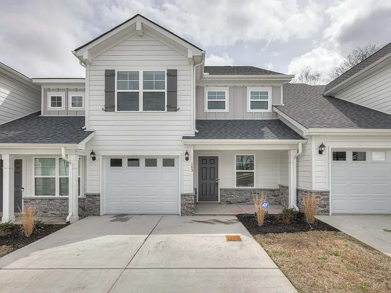 165 Allie Towns Dr — Photo 1