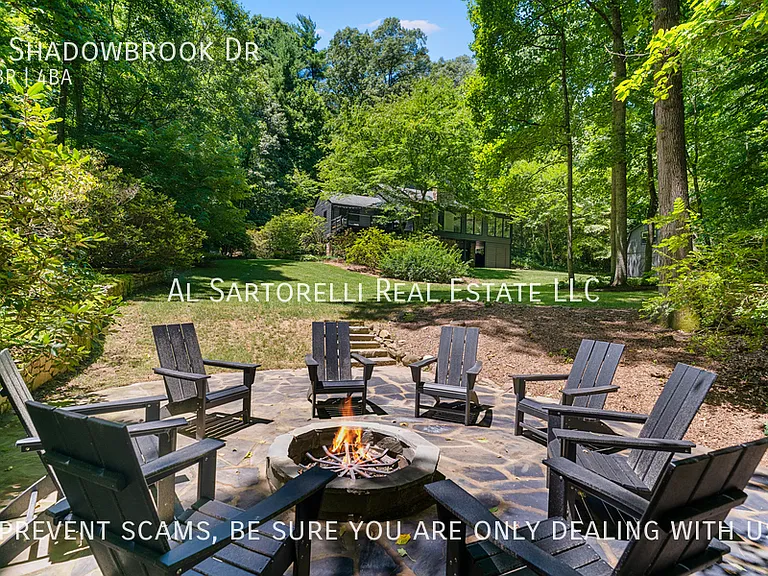 9 Shadowbrook Dr — Photo 4