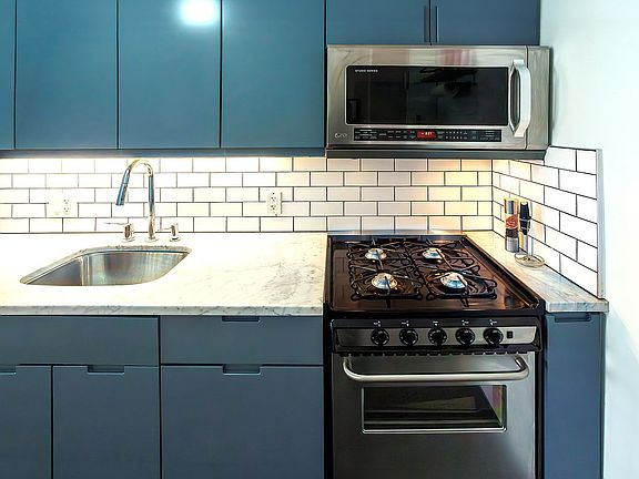 5th image of 195 Willoughby Ave APT 909