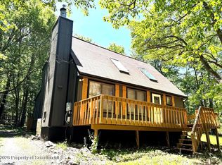 2204 Doe Dr, Long Pond, PA 18334