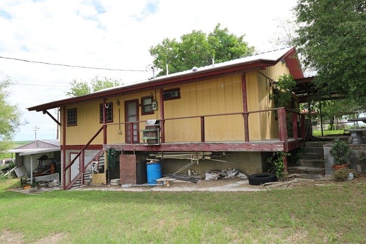 1st image of 606 Papaya Dr