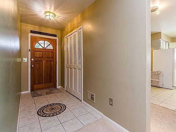 5th image of 125 Carriage Way