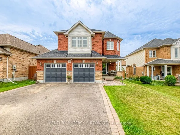 589 Blackwood Blvd, Oshawa, ON L1K 2N4
