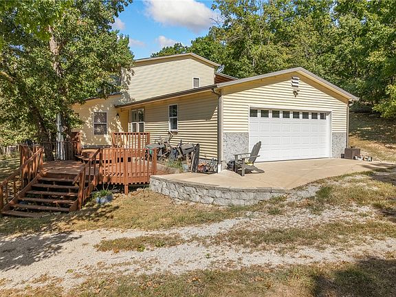 4th image of 11949 Cobb Rd