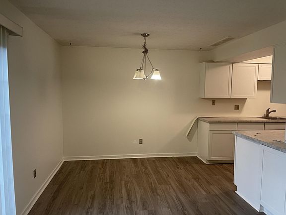 5th image of 13952 Oakbrook Dr #3952