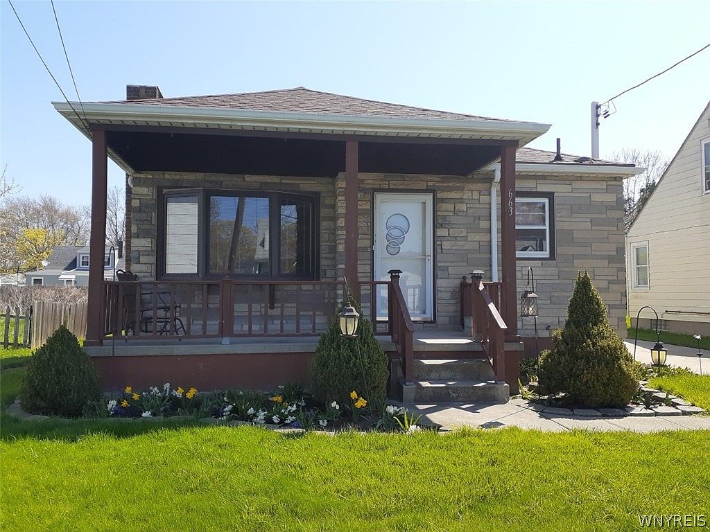 663 77th St, Niagara Falls, NY 14304 Zillow