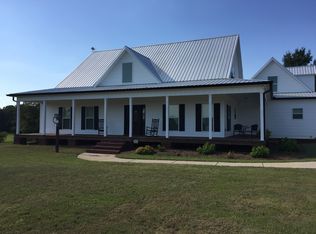 641 Grovania Rd, Hawkinsville, GA 31036