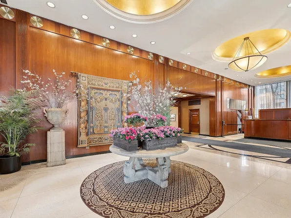 300 East 40th Street image 1 of 12