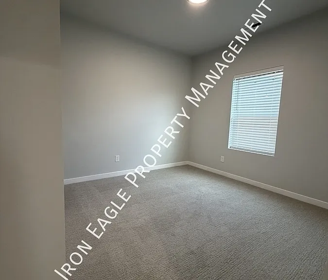 1086 Woods Bog Ct — Photo 21