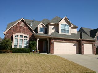 323 N Butternut Ave W, Broken Arrow, OK 74012