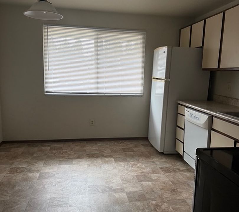 1st image of 122 S 339th Cir APT B