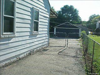 3rd image of 6169 McGuire St