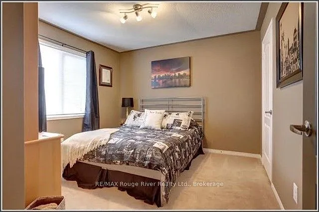 85 Lander Cres — Photo 19
