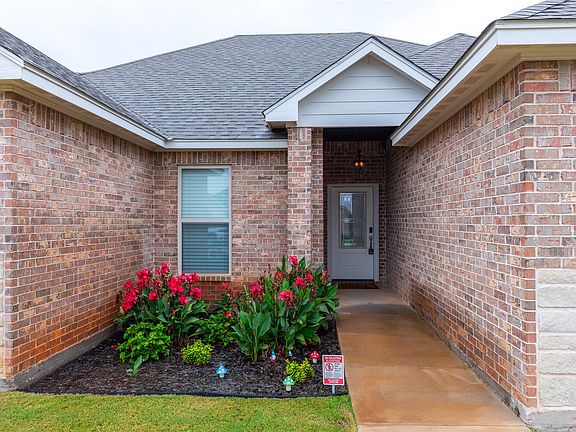 4th image of 6533 Cedar Elm Dr