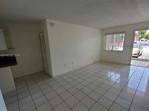 4th image of 5810 W 18th Ln APT 101