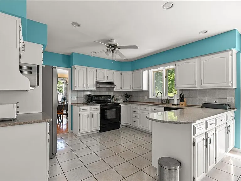 20 Morrison Ave — Photo 10