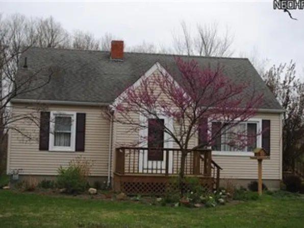 425 S Main St #7, Andover, OH 44003