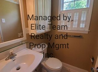 5950 Sharon Rd, Charlotte, NC 28210