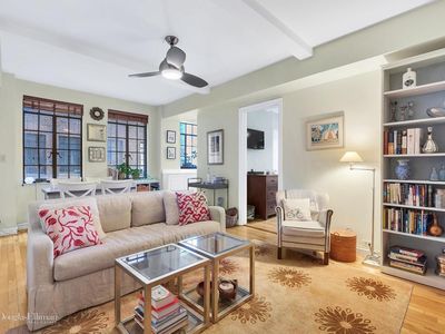 333 E 43rd St APT 714, New York, NY, 10017