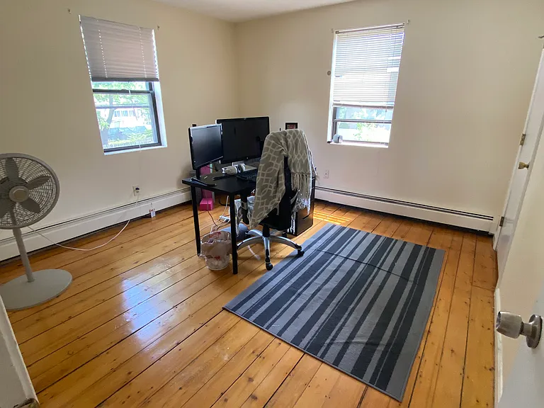 10 Adams Ter #10 — Photo 3